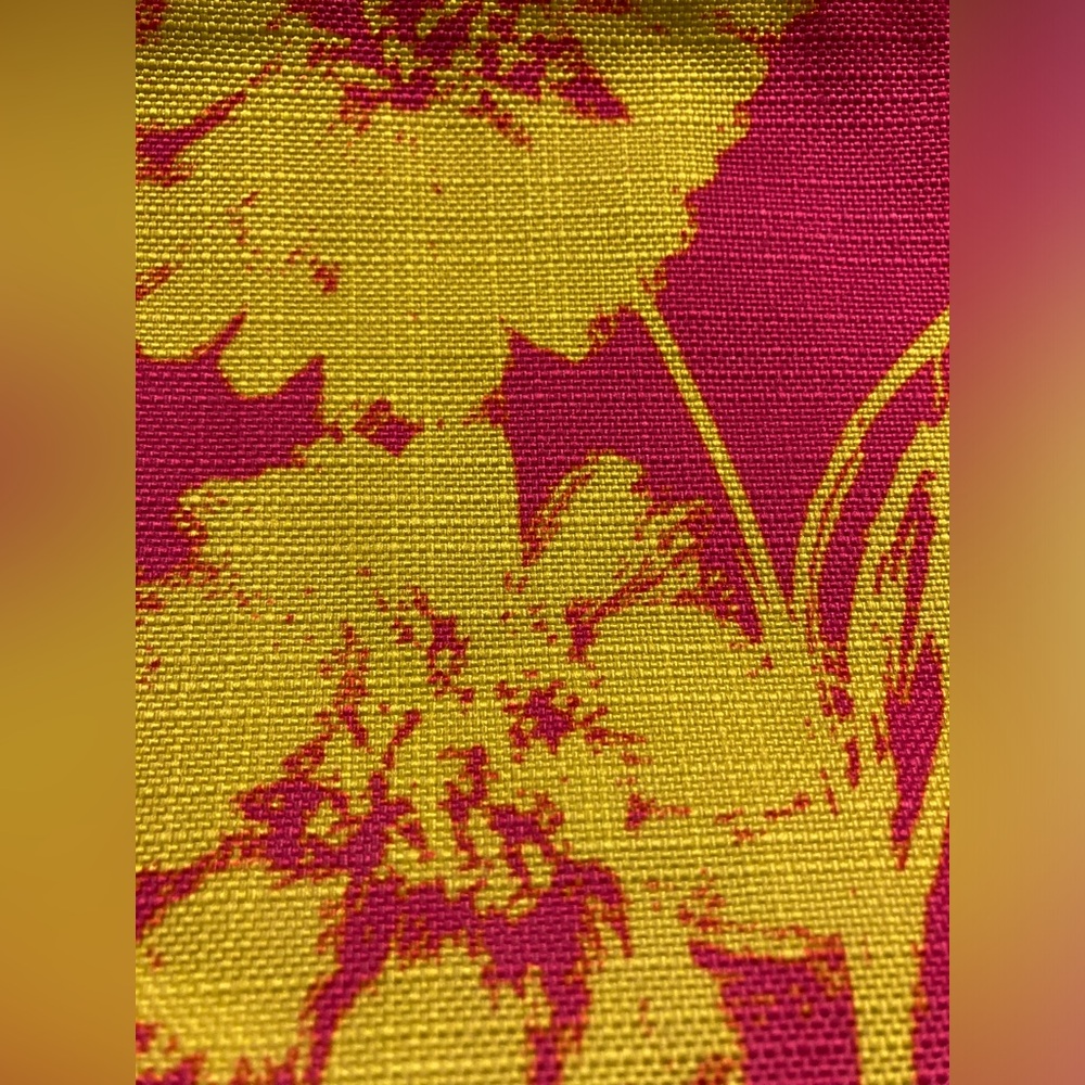 ๐TODAY**$8**NWOT designer cosmetic bag w/bright yellow flowers on hot pink bkgd - Picture 2 of 5
